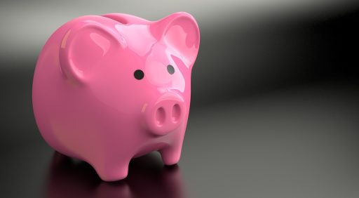 Bankdocument met berekening van een termijnrekening op een bureau